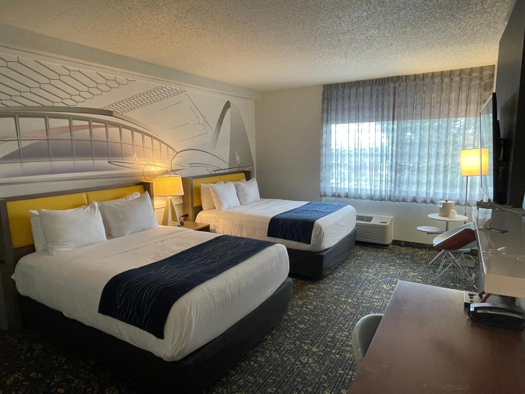 Saint Louis Airport Hotel Woodson Terrace Exterior foto
